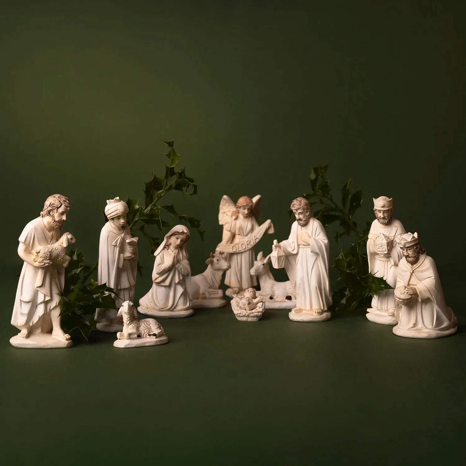 NATIVITY FIGURES - CHRISTMAS - RESIN - Image 3